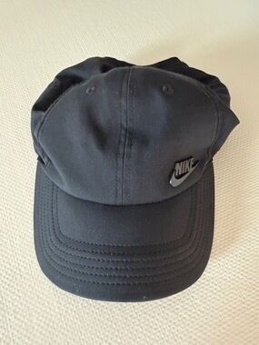 Nike Black Sport Swoosh Cap